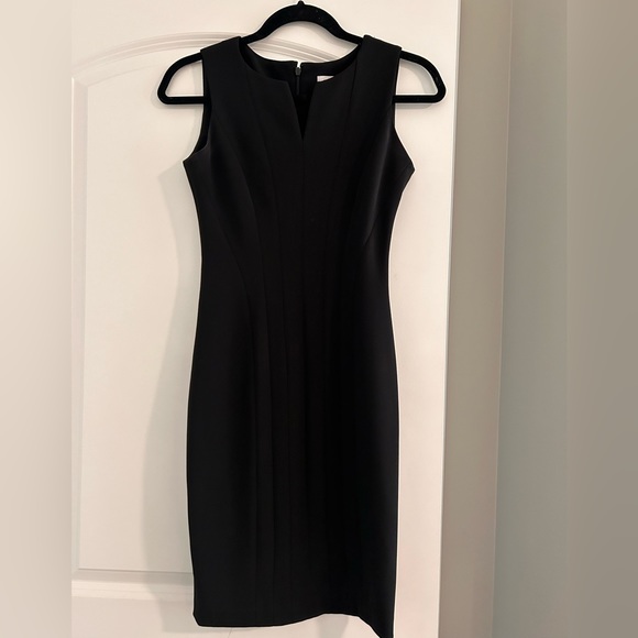 CALVIN KLEIN FORMAL DRESS - Picture 2 of 3